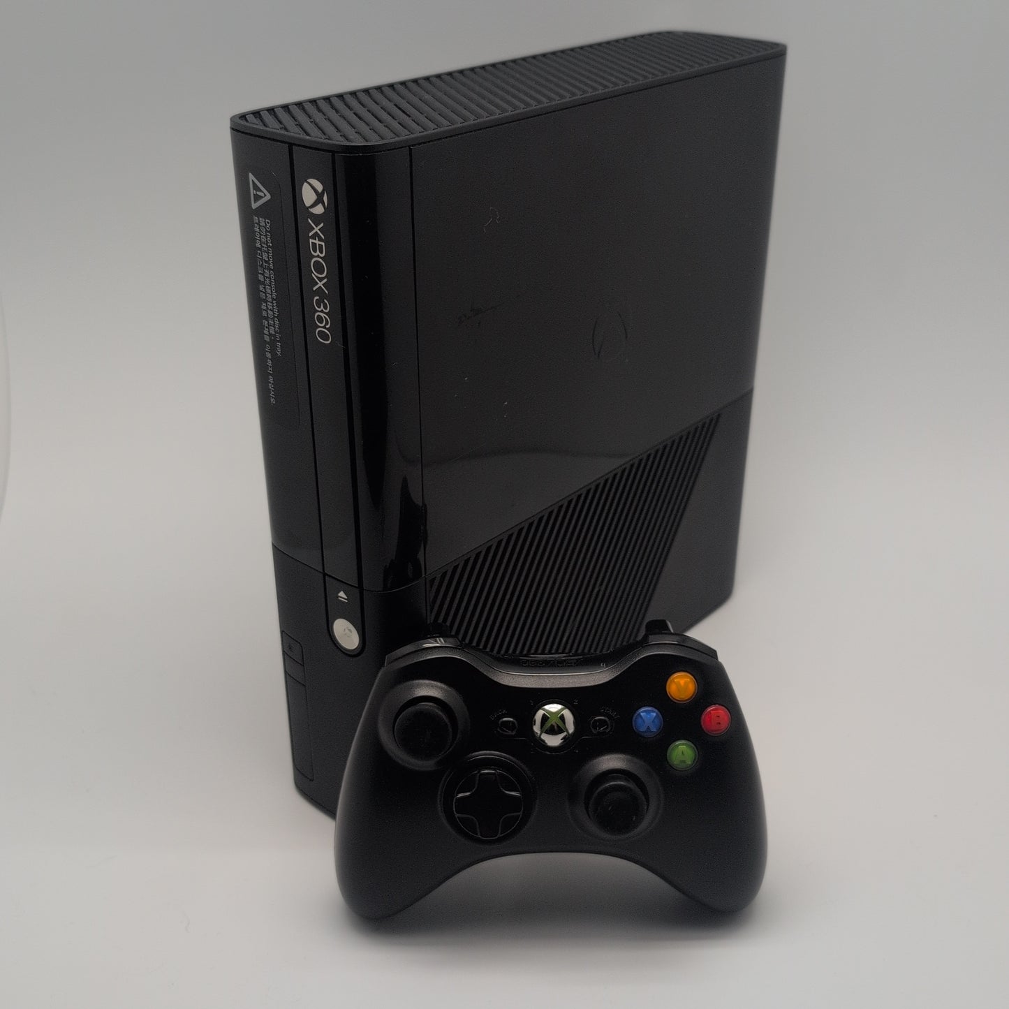 Xbox 360 E Console (with Kinect) - 500GB